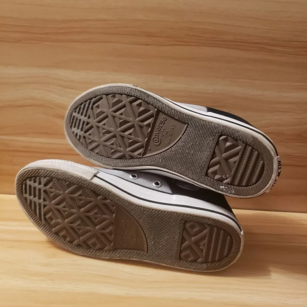 Converse Chuck Taylor All Star Axel Sneaker